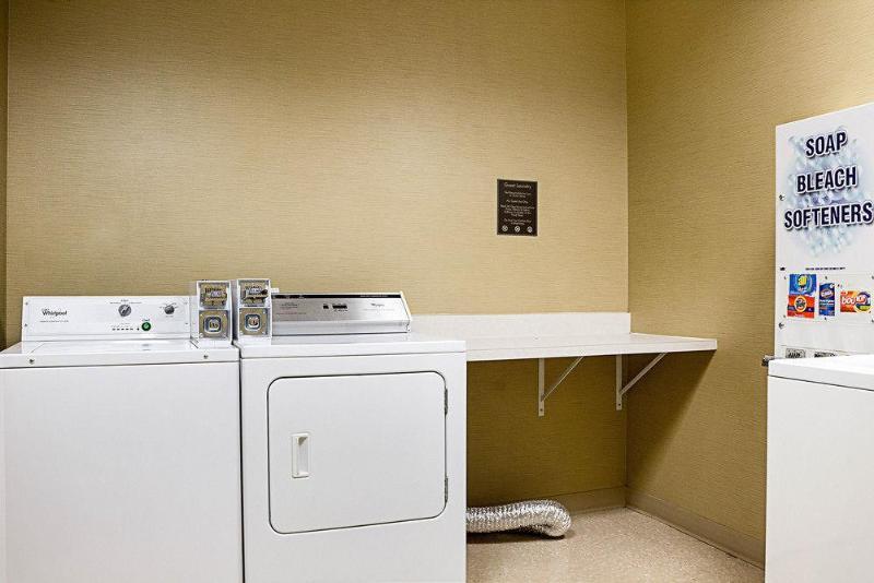Motel 6 Minot, Nd Kültér fotó